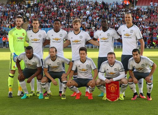 阵容并不足 阵容并不足